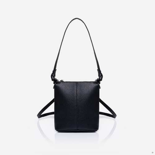 Елегантна сумочка від українського бренду ТМ "LucheRino" виготовлена з шкіри високої якості та красивої надійної фурнітури.